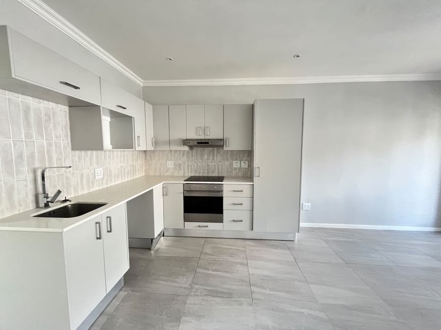 2 Bedroom Property for Sale in Sea Point Western Cape